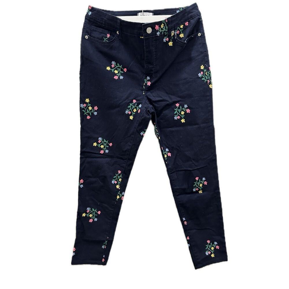 Crown & Ivy beautiful high rise skinny Floral embroidered blue Pants size 10 R